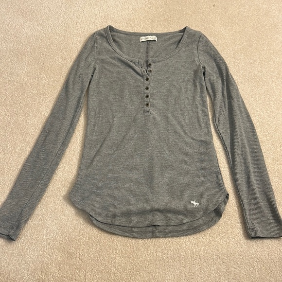 gray henley abercrombie & fitch - Picture 2 of 6